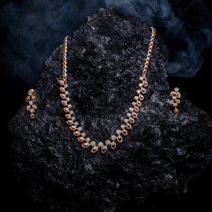 Luxurious Diamond Necklace Set